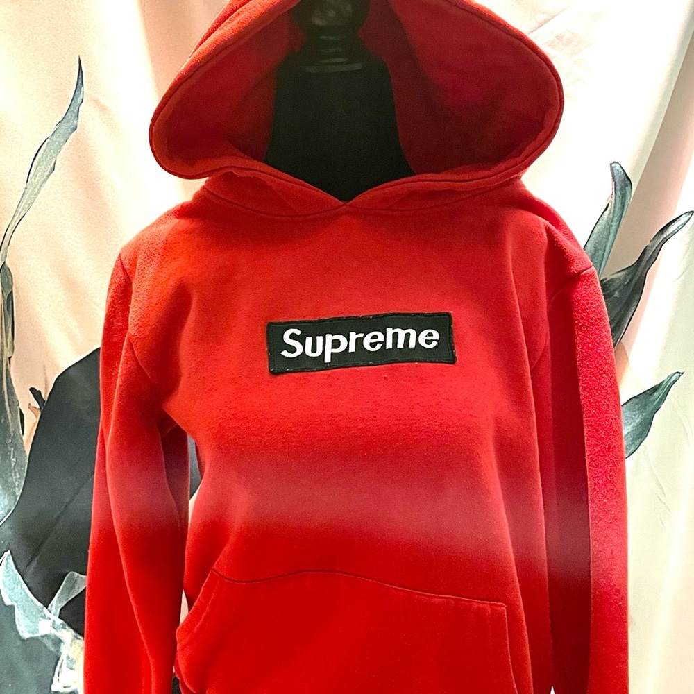 Red Supreme Hoodie Sweatshirt